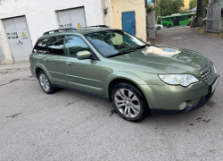 Subaru Outback 2005 года