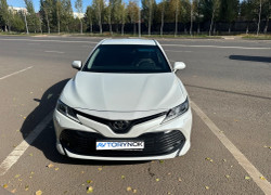 Toyota Camry 2020 года