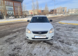 ВАЗ (Lada) Priora 2013 года