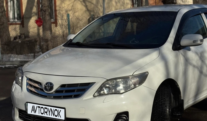Toyota Corolla 2011 года