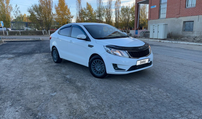 Kia Rio 2013 года