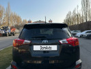 Toyota RAV4 2012 года