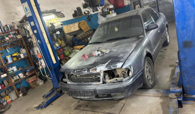 Audi 100 1993 года