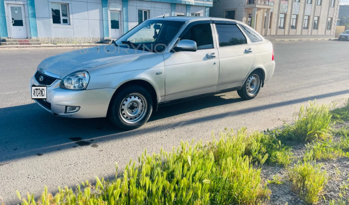ВАЗ (Lada) Priora 2013 года