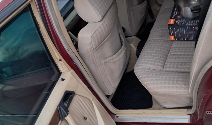 Mercedes-Benz E-Класс 1991 года