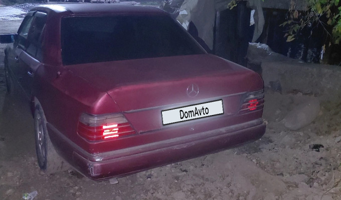 Mercedes-Benz E-Класс 1991 года