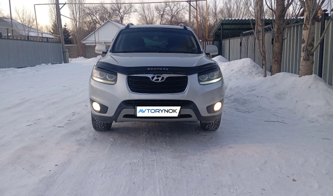 Hyundai Santa Fe 2011 года