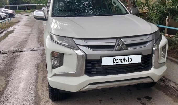 Mitsubishi L200 2022 года