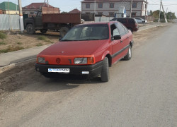 Volkswagen Passat 1992 года