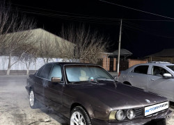 BMW 5 серия 1990 года