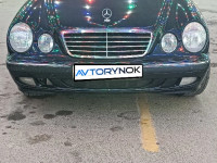 Mercedes-Benz E-Класс 2000 года