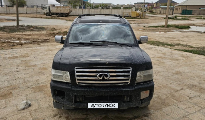 Infiniti QX56 2005 года