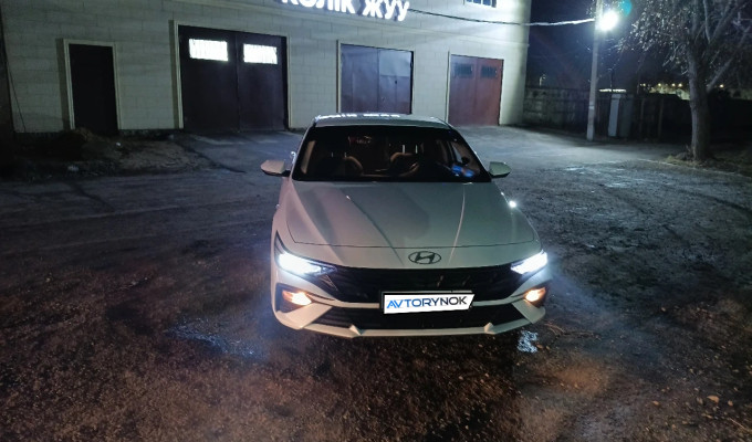 Hyundai Elantra 2024 года