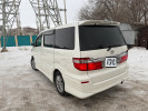 Toyota Alphard 2005 года
