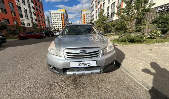 Subaru Outback 2012 года