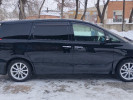 Toyota Estima 2010 года