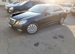 Mercedes-Benz E-Класс 2010 года