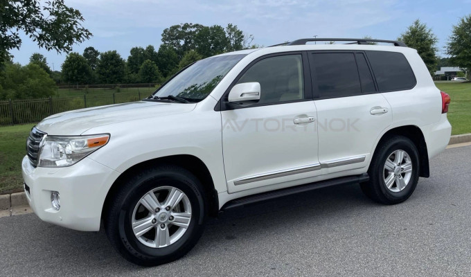 Toyota Land Cruiser 2013 года