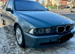 BMW 5 серия 2003 года
