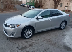 Toyota Camry 2013 года