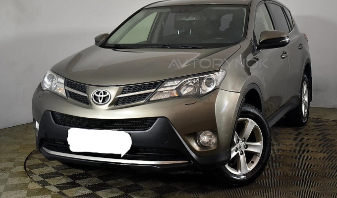Toyota RAV4 2014 года