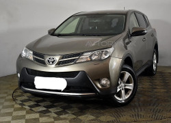 Toyota RAV4 2014 года