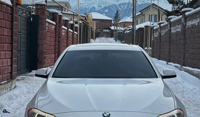 BMW 5 серия 2012 года