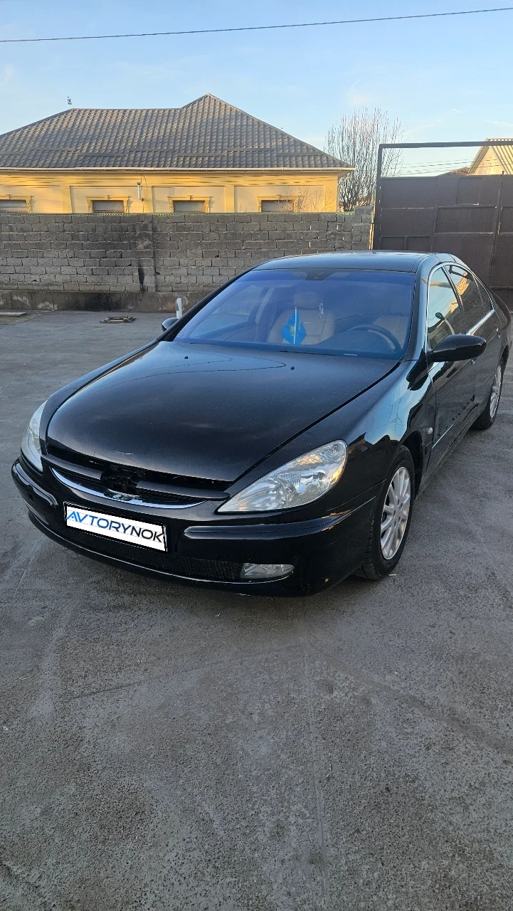 Peugeot 607, 2001