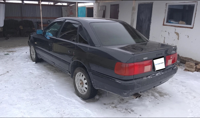 Audi 100 1992 года