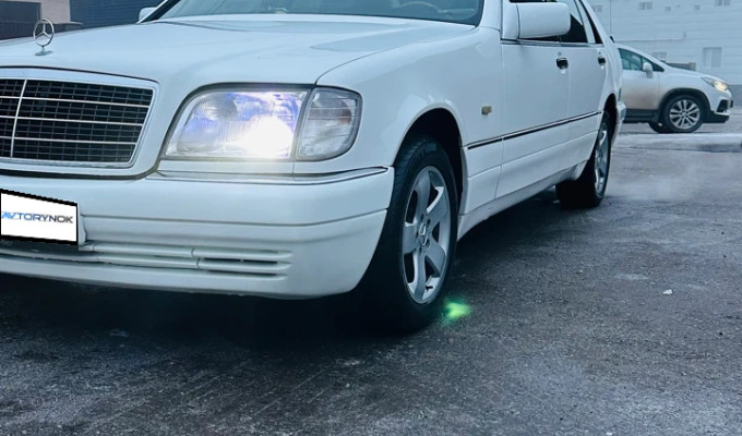 Mercedes-Benz S-Класс 1995 года