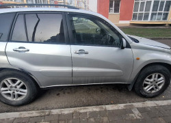 Toyota RAV4 2002 года