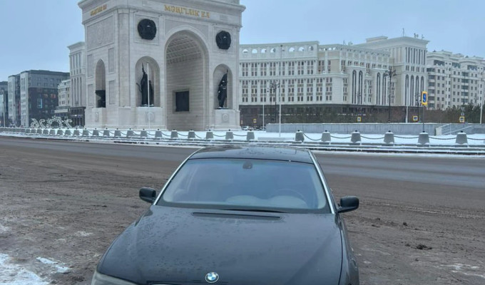 BMW 7 серия 2002 года