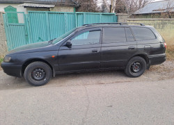 Toyota Carina E 1995 года