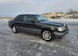 Mercedes-Benz E-Класс 1990 года