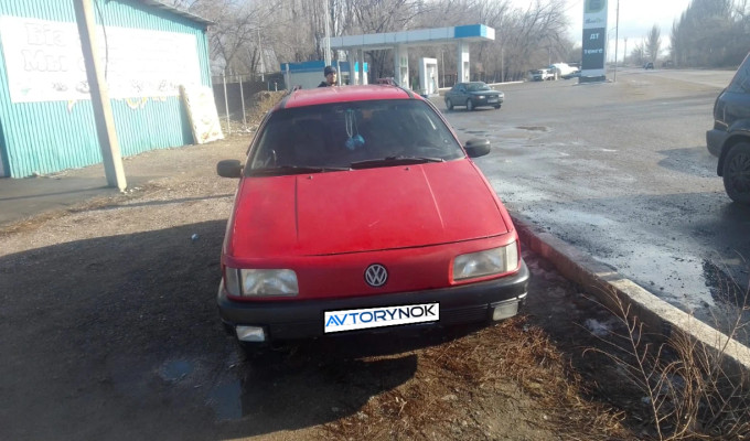 Volkswagen Passat 1990 года
