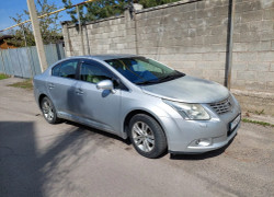 Toyota Avensis 2009 года