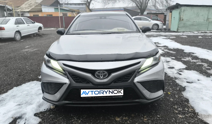 Toyota Camry 2021 года