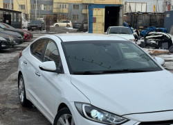 Hyundai Avante 2017 года