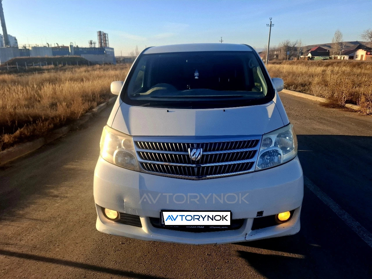Toyota Alphard, 2004