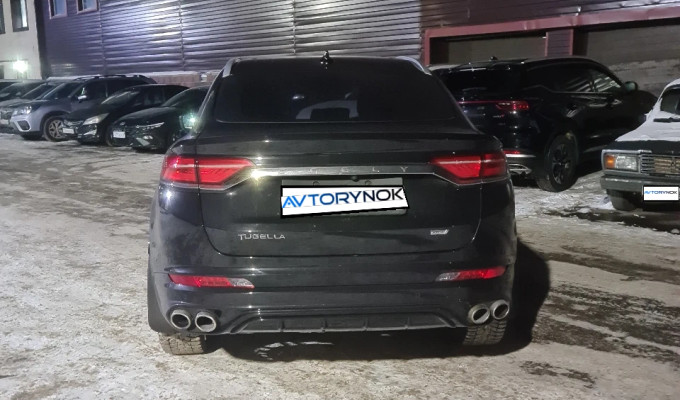 Geely Tugella 2022 года