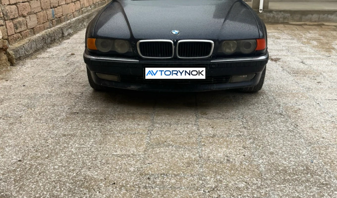 BMW 7 серия 1998 года
