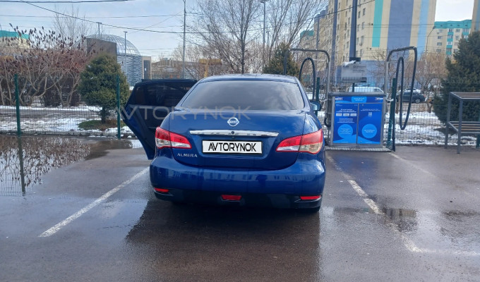 Nissan Almera 2015 года