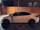 Hyundai Elantra 2016 года