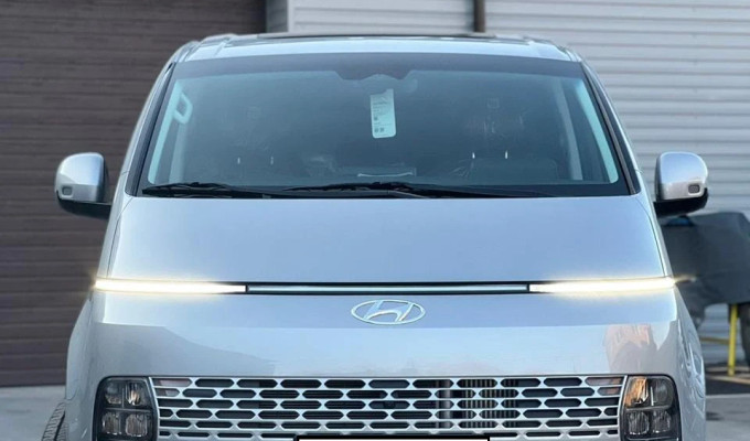 Hyundai Staria 2022 года
