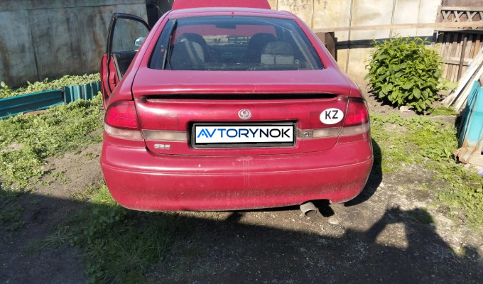 Mazda 626 1992 года