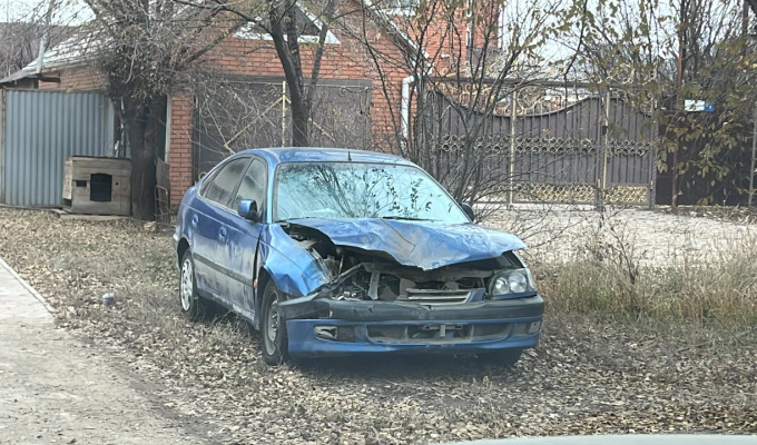 Toyota Avensis 1998 года