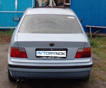 BMW 3 серия 1993 года