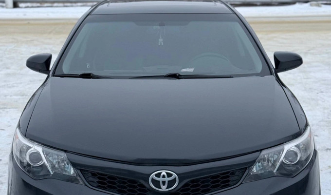 Toyota Camry 2013 года