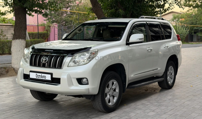 Toyota Land Cruiser Prado 2010 года