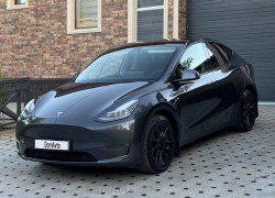 Tesla Model Y 2022 года